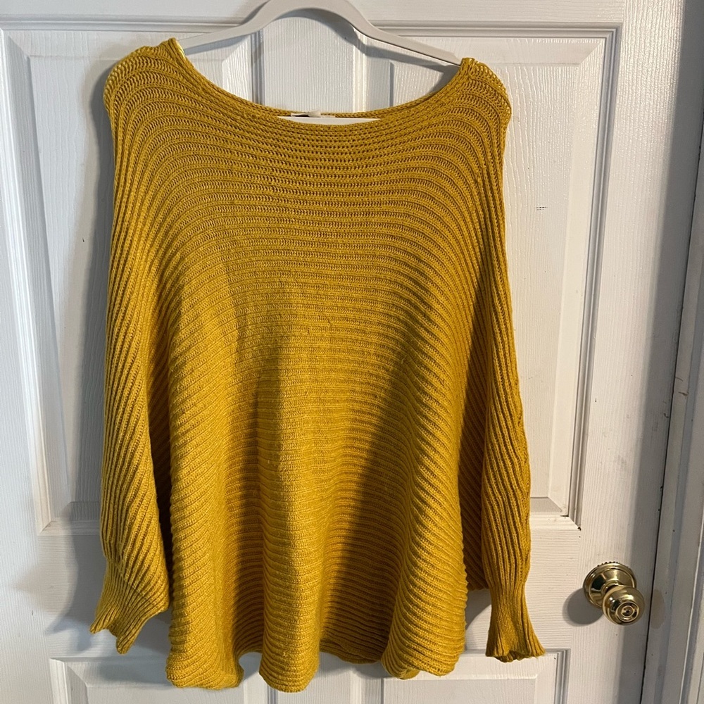 Eesome Yellow Crew Neck Sweater with Ribbed Texture